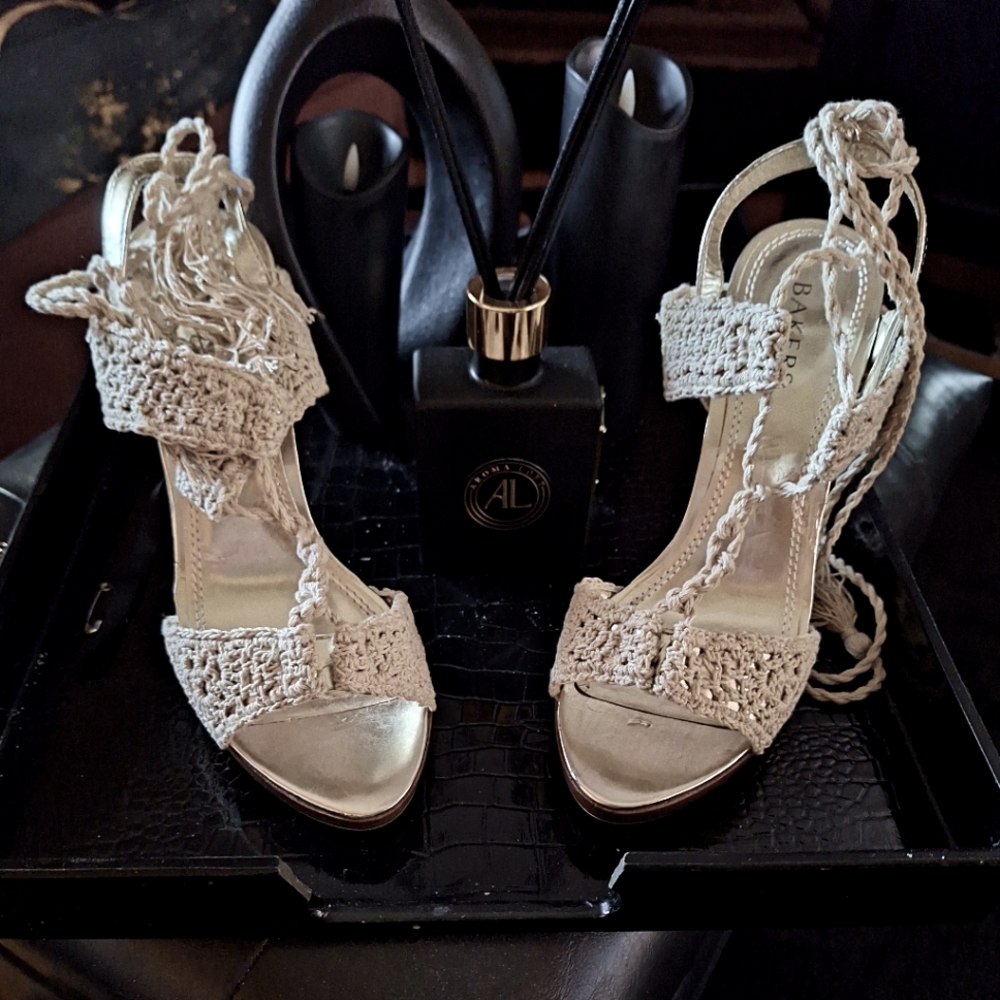 Women's Crochet Sandals in Cream